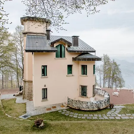 בית הארחה Pizzini Mottarone - Restaurant And סטרסה